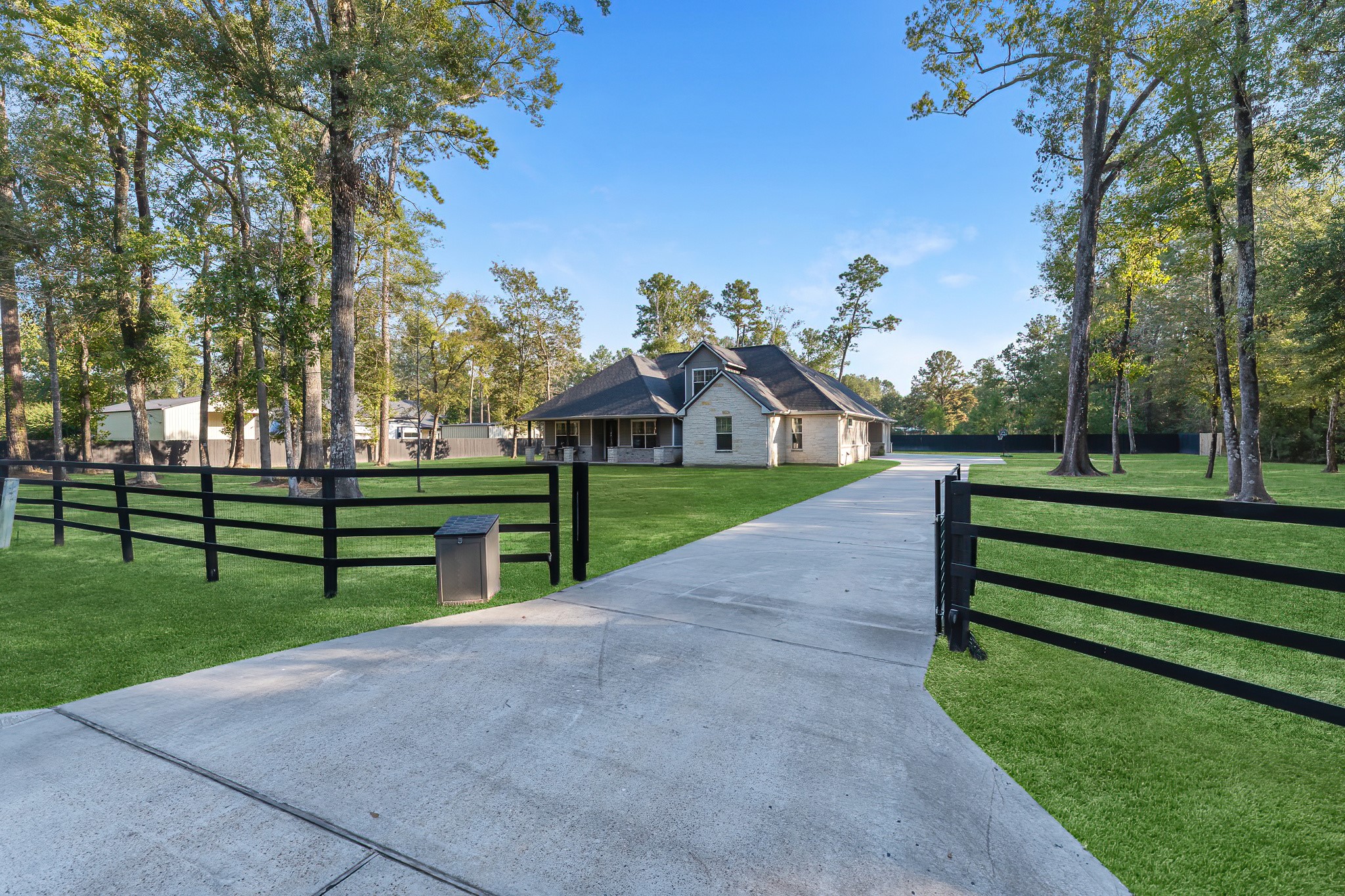 95 County Road 3669c Splendora TX 77372