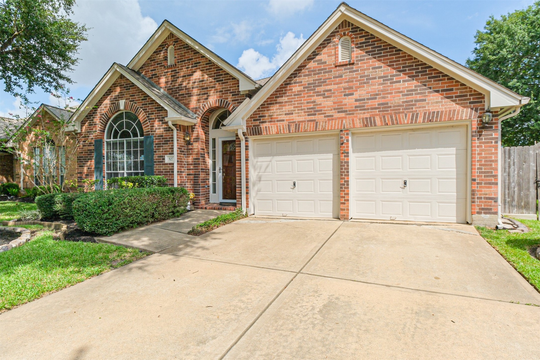 527 Avery Drive Sugar Land TX 77479