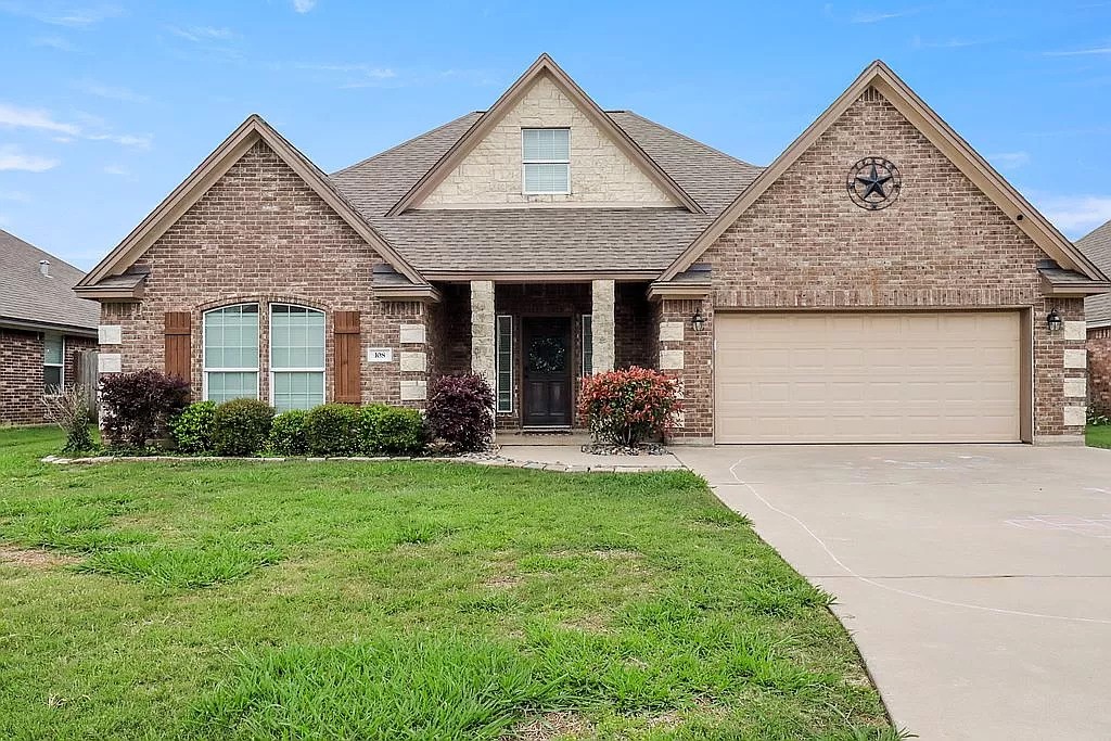 108 Franklin Street Clute TX 77531