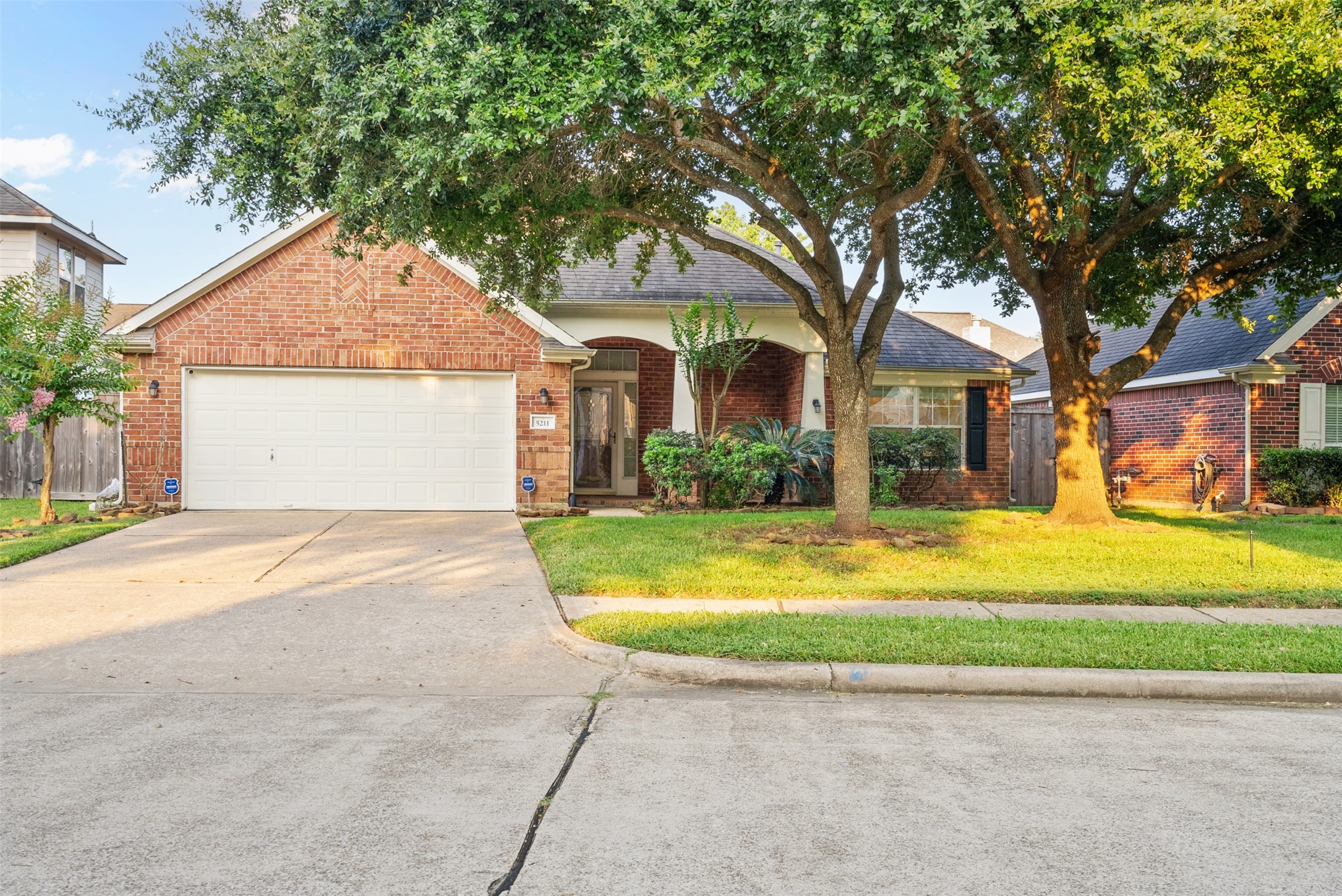5211 Silver Oak Drive Pasadena TX 77505