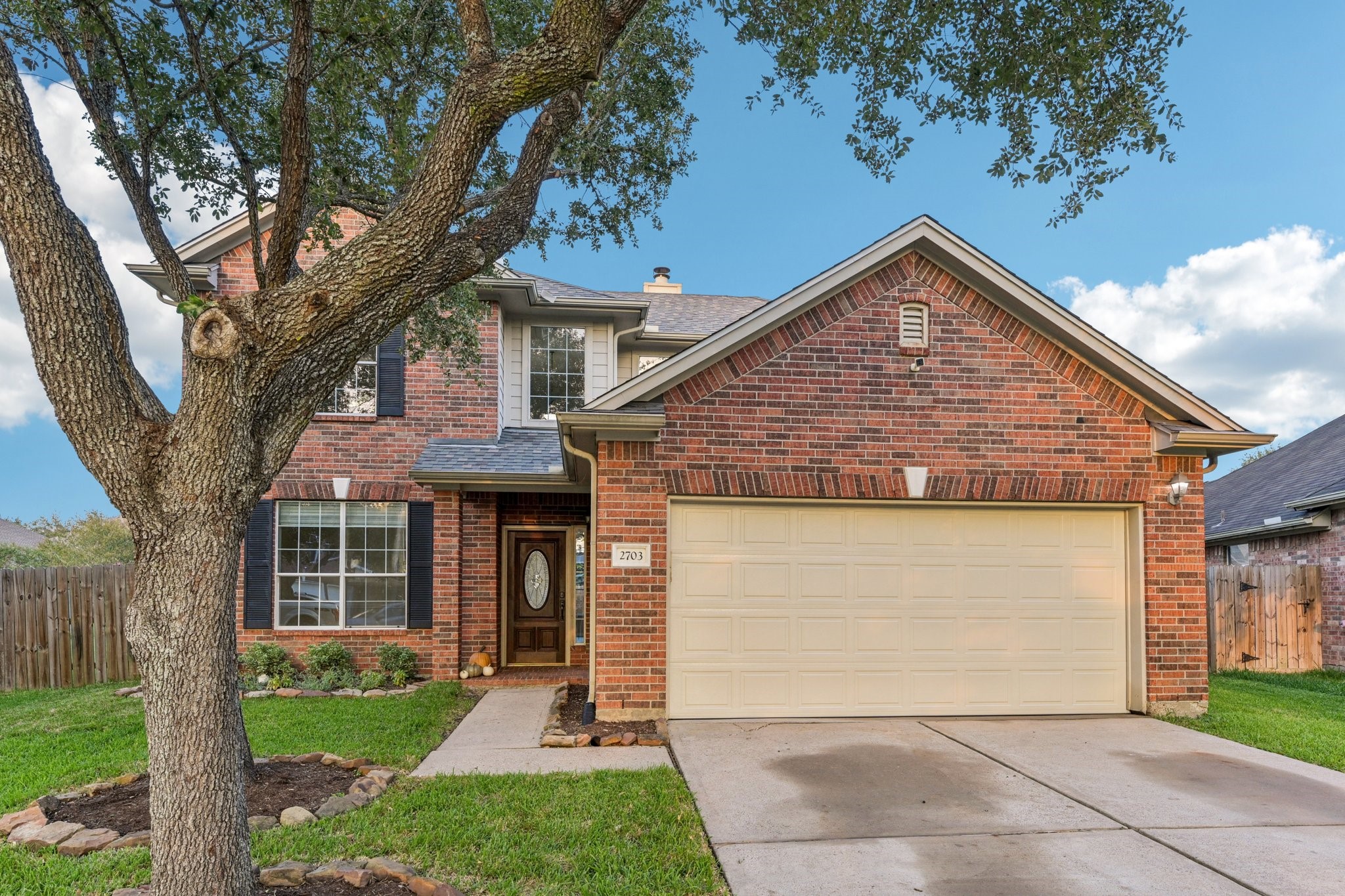 2703 Hidden Bay Court Pearland TX 77584