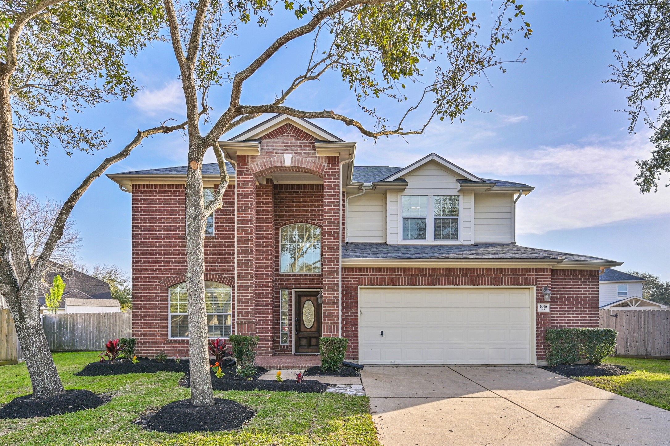 1916 Highland Point Court Pearland TX 77581