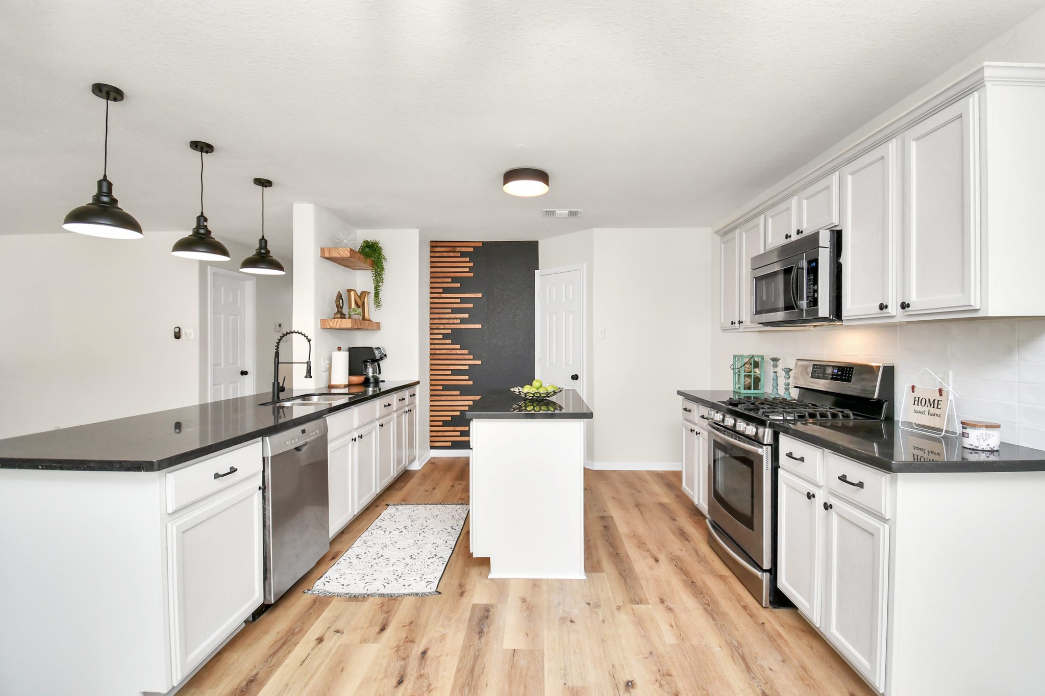 7825 Silver Oak Drive Texas City TX 77591