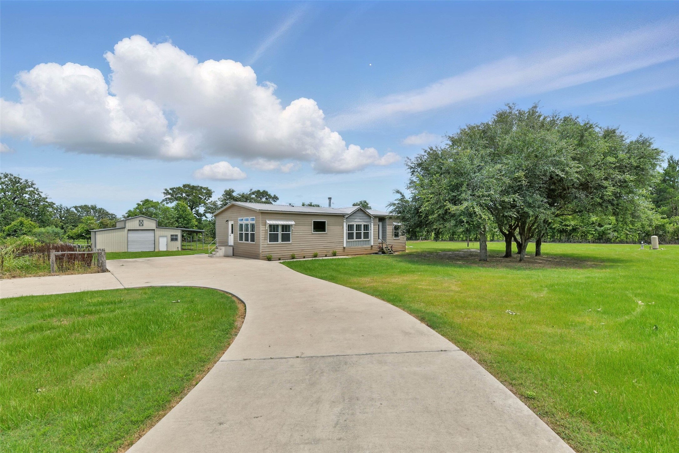 960 N Fm 1486 Road Montgomery TX 77356