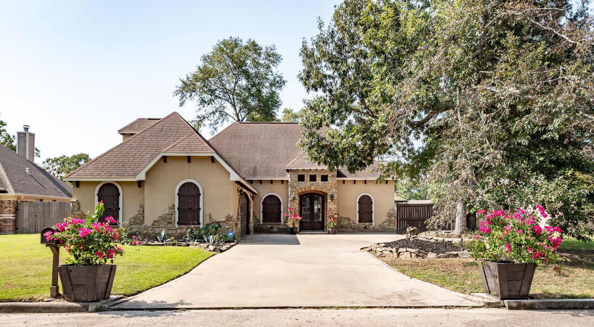 110 Shade Crest Lane Cleveland TX 77327
