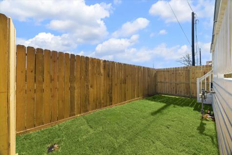 5630 Camino Encantado Drive Houston TX 77091