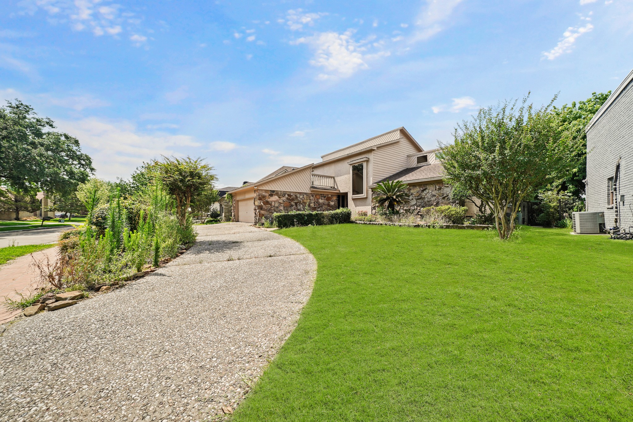 4717 Country Club View Baytown TX 77521