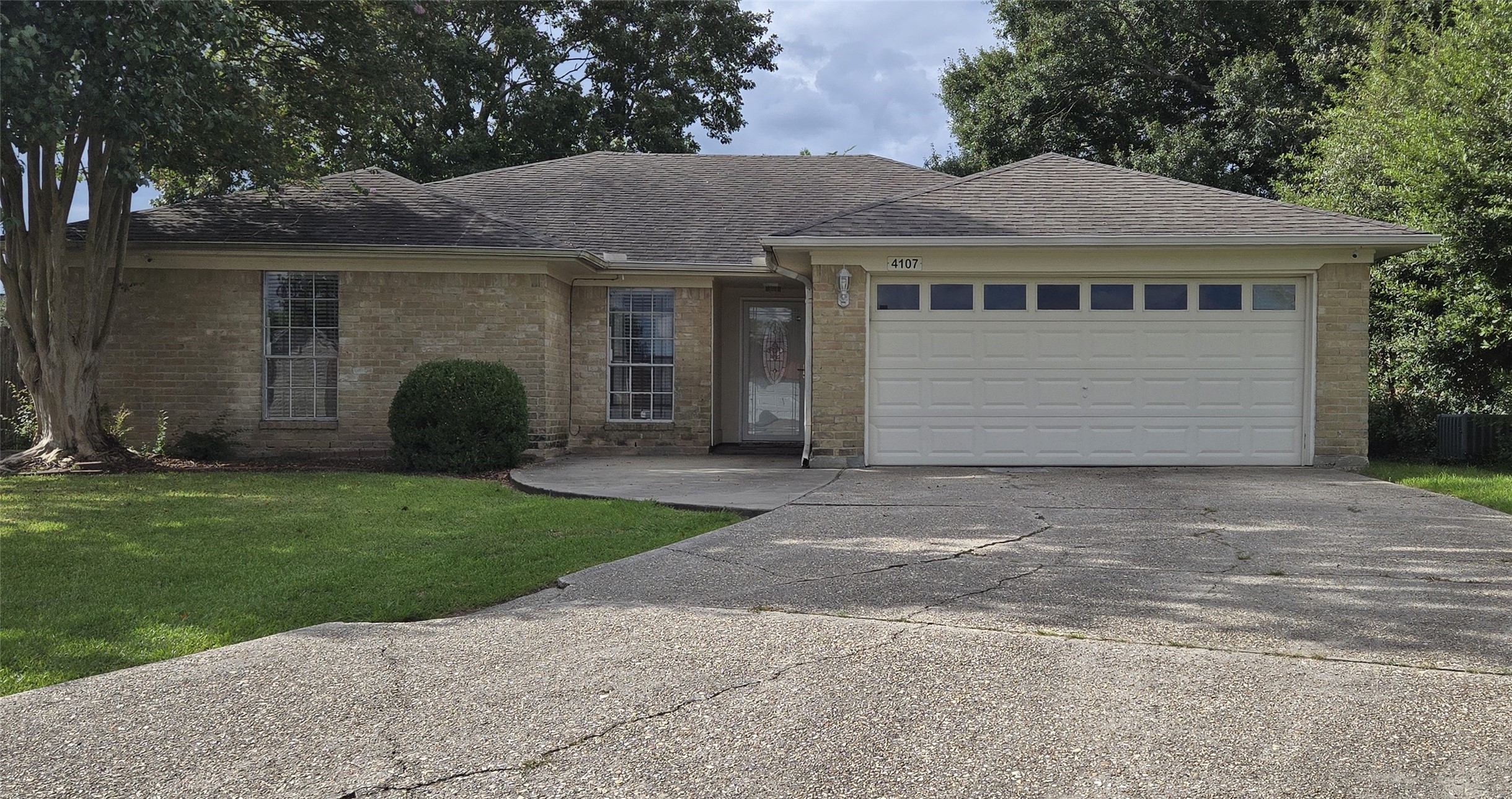 4107 Sleepy Hollow Lane Port Arthur TX 77642