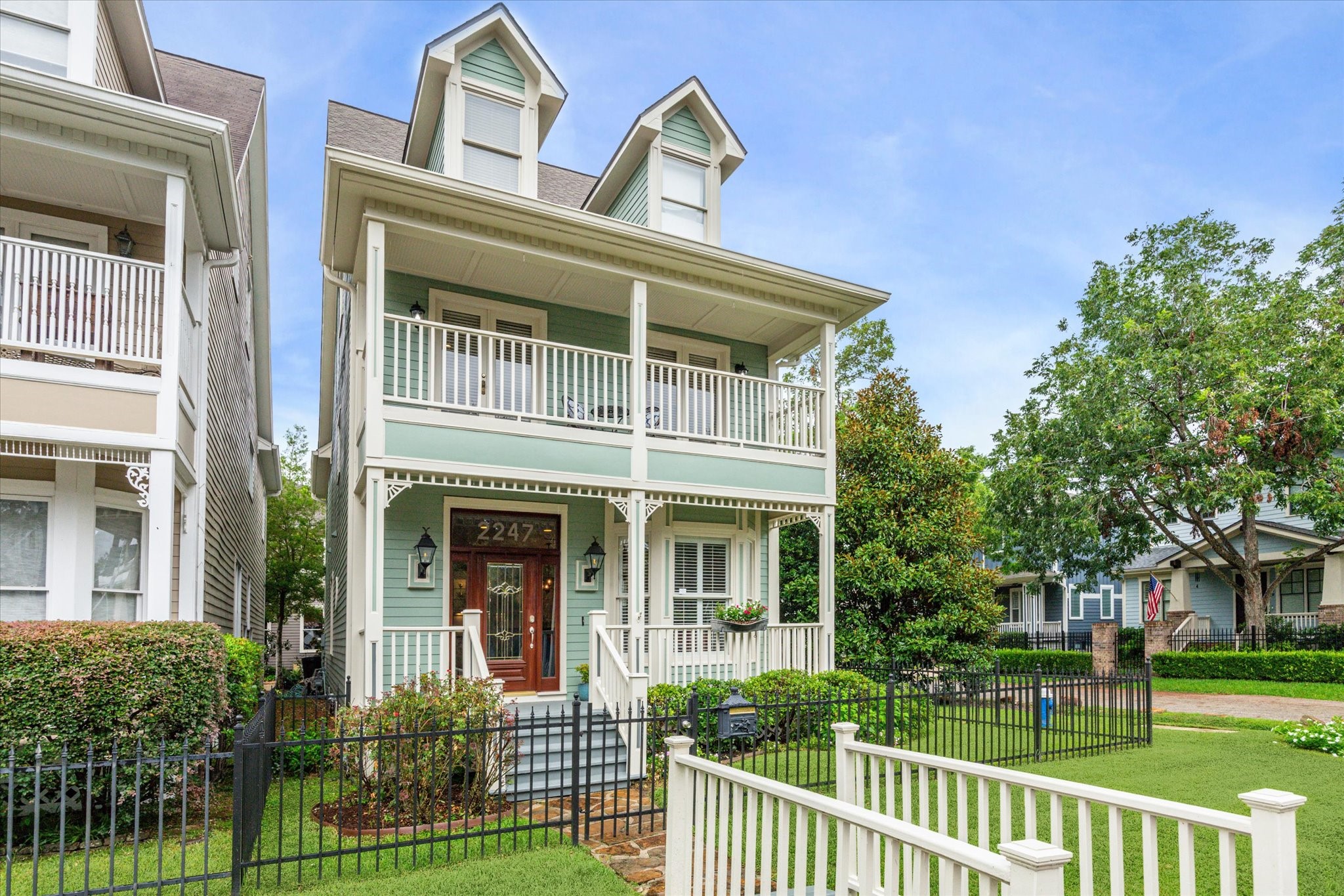 2247 Columbia Street Houston TX 77008