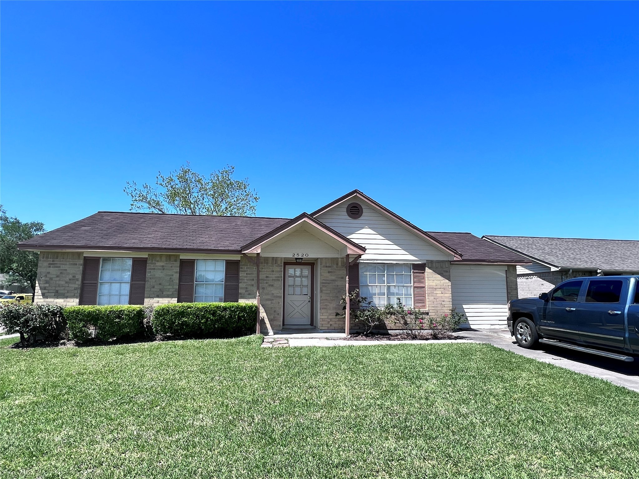 2520 Ironclad Drive League City TX 77573