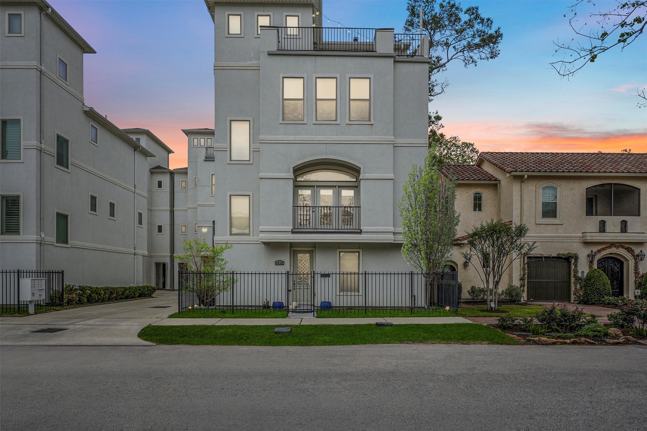 4312 Gibson Street Houston TX 77007