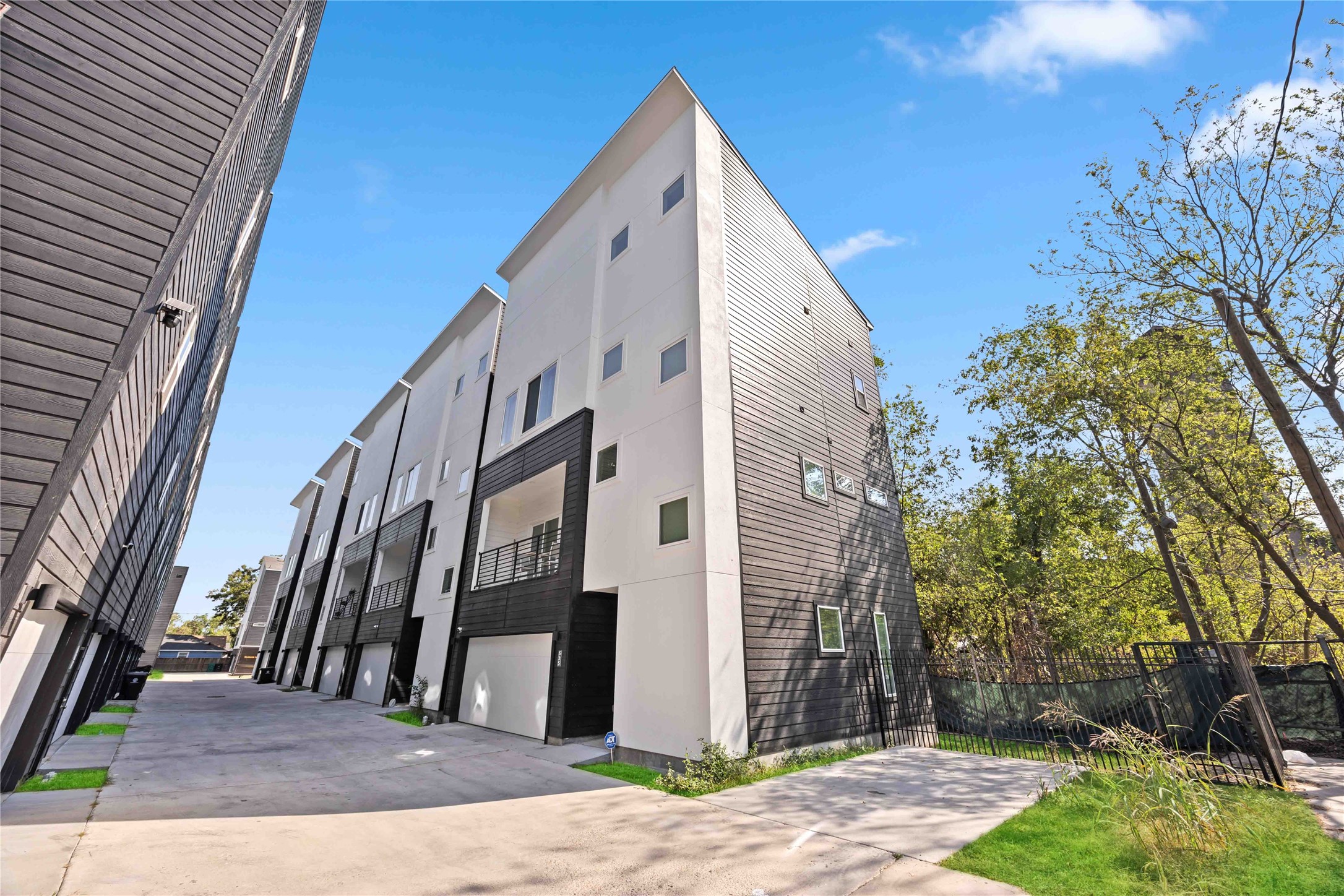 525 Schweikhardt Street Houston TX 77020