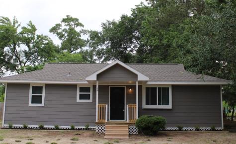 49 County Road 325 Cleveland TX 77327