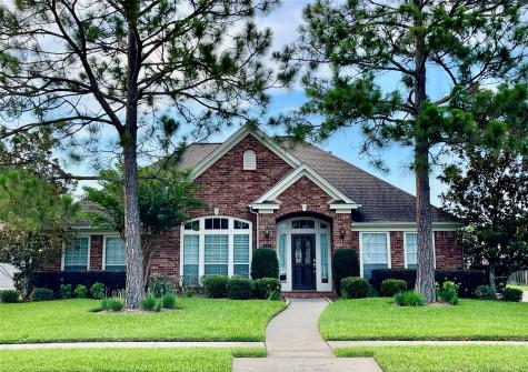 403 Meadow Bend Drive Friendswood TX 77546