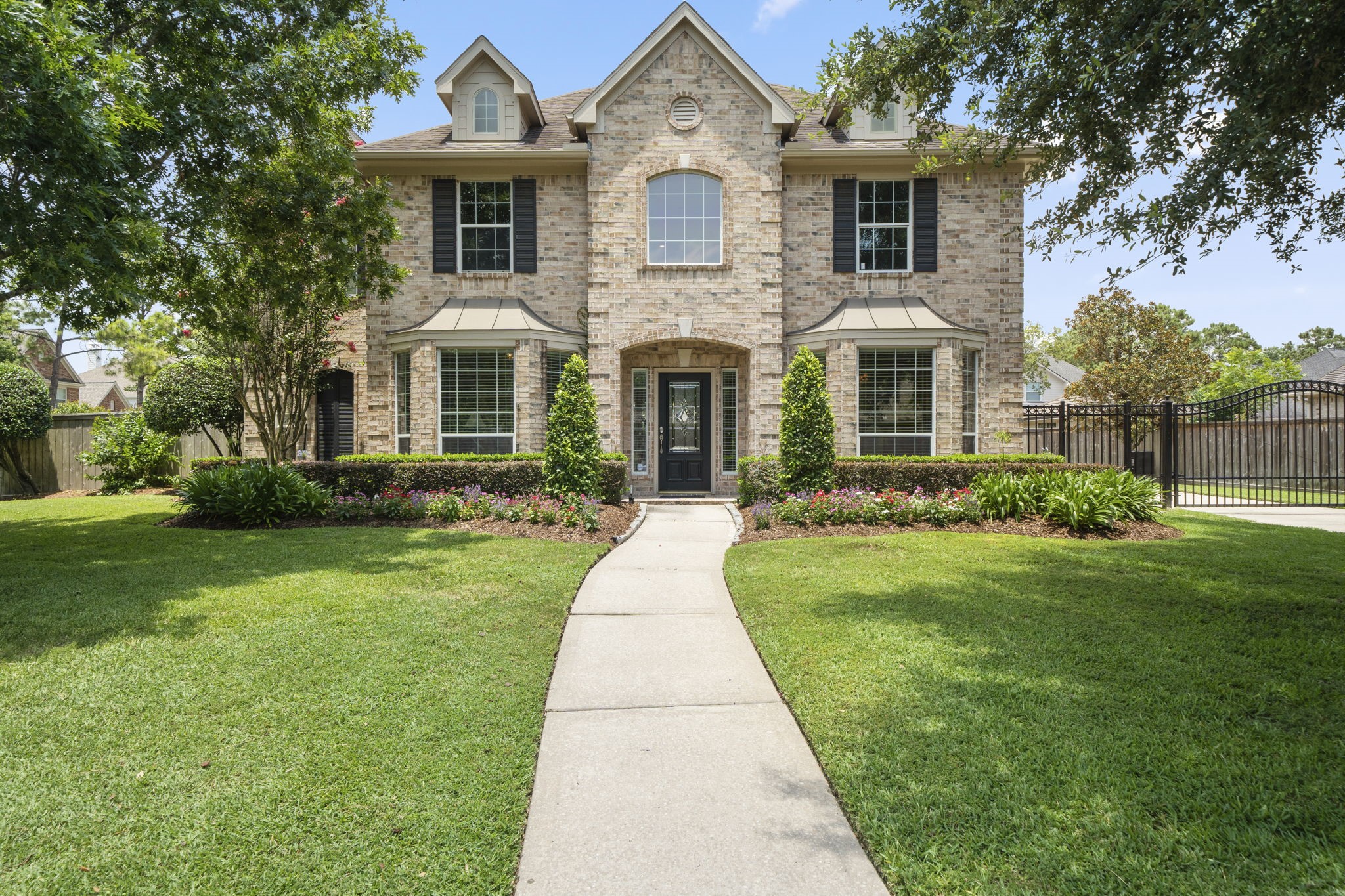700 Red Oak Lane Friendswood TX 77546