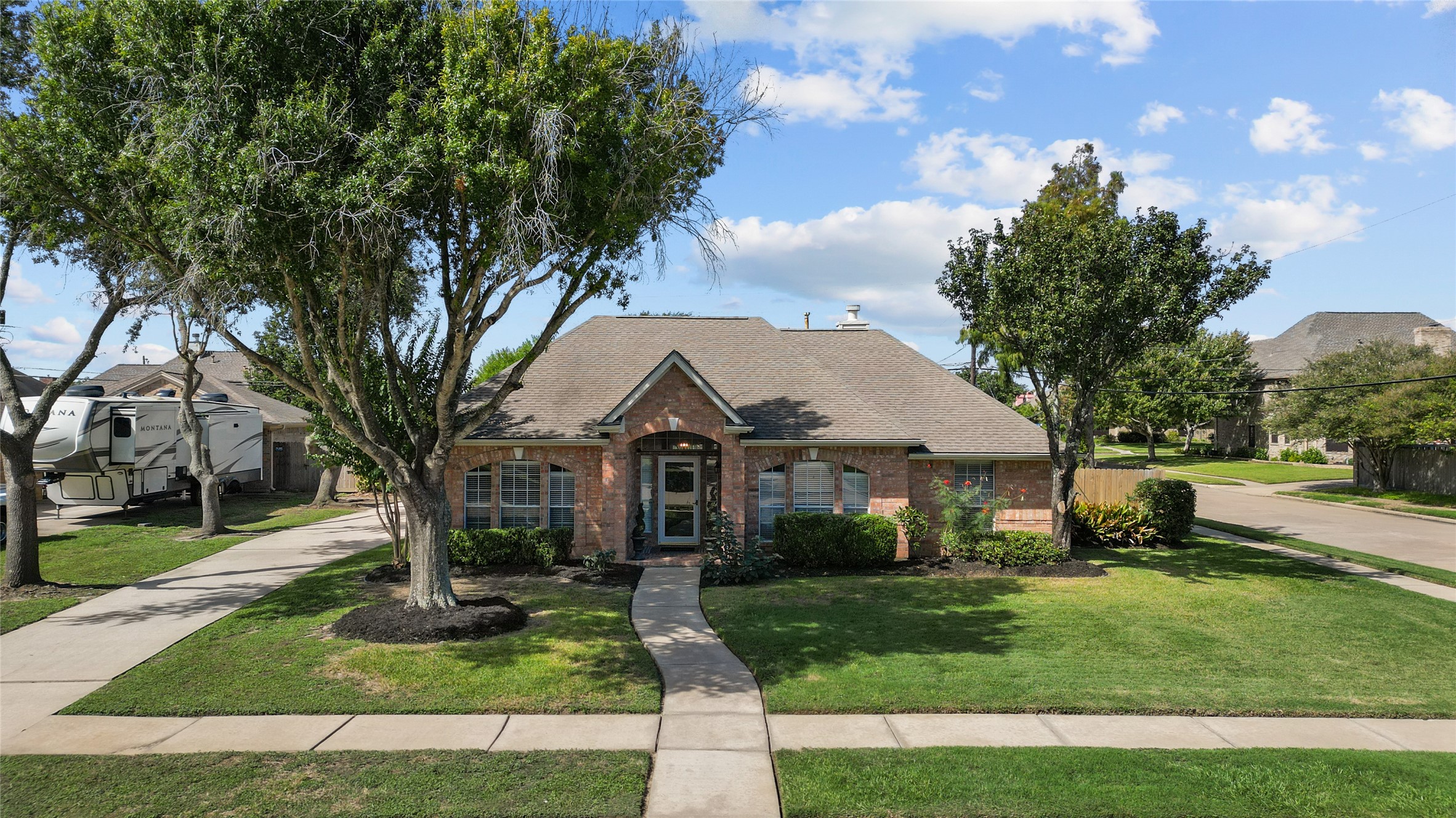 2719 8th Street N Texas City TX 77590