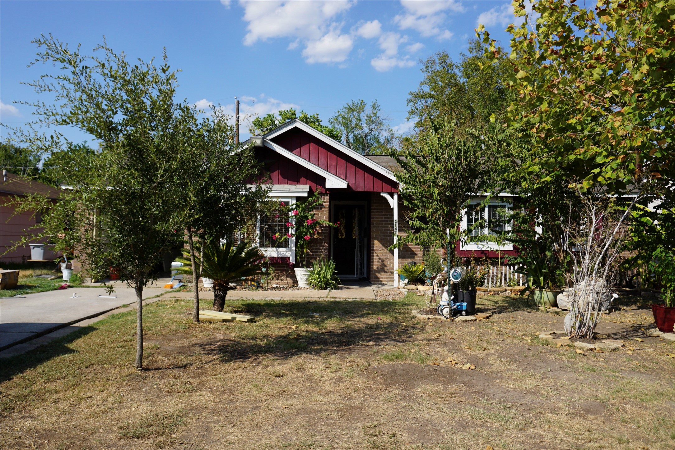 5147 Denoron Drive Houston TX 77048