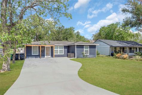5215 Myrtlewood Street Houston TX 77033