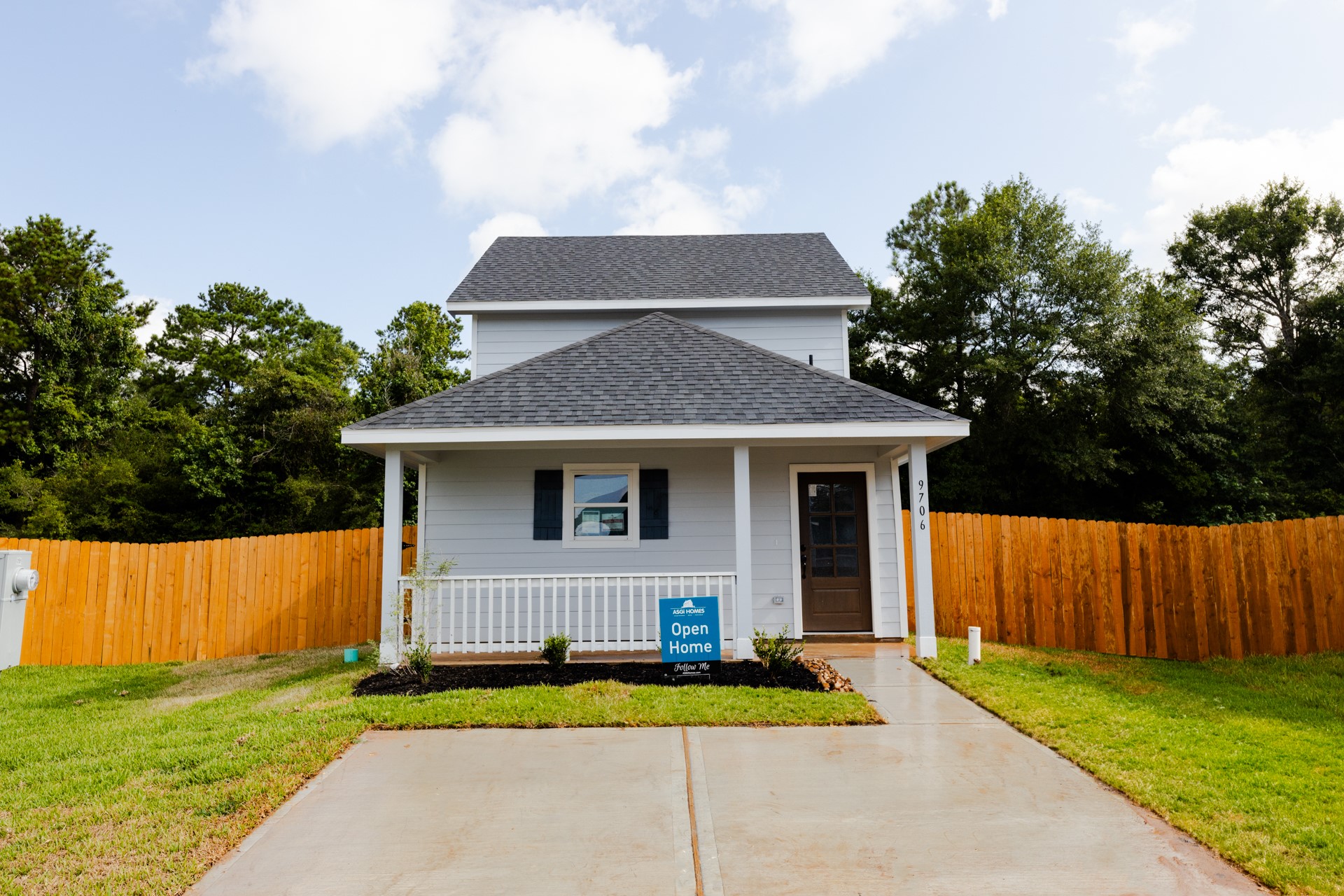 9706 Marie Village Court Conroe TX 77306