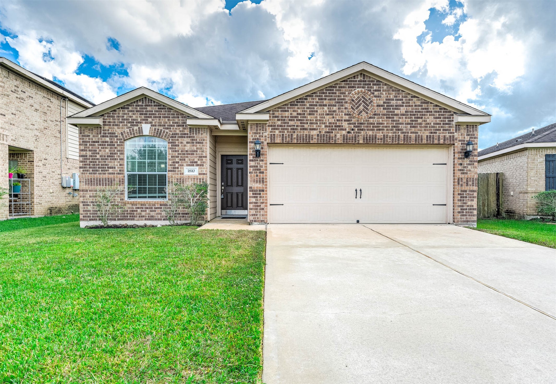 1810 Opal Peach Drive Rosharon TX 77583