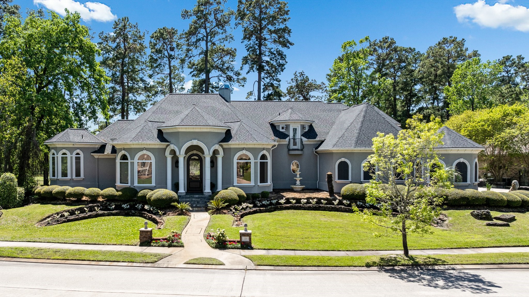 27 Kingwood Greens Drive Kingwood TX 77339