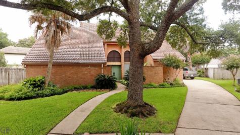 2714 Sugarwood Drive Sugar Land TX 77478