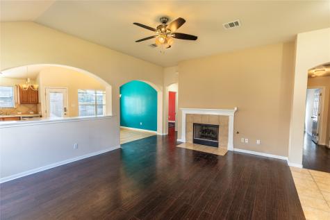 102 Thompson Trail Bastrop TX 78602