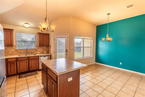 102 Thompson Trail Bastrop TX 78602