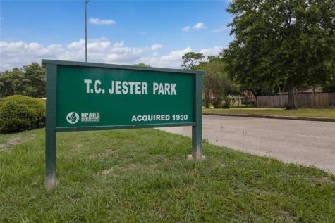 1037 W 17th Street Houston TX 77008