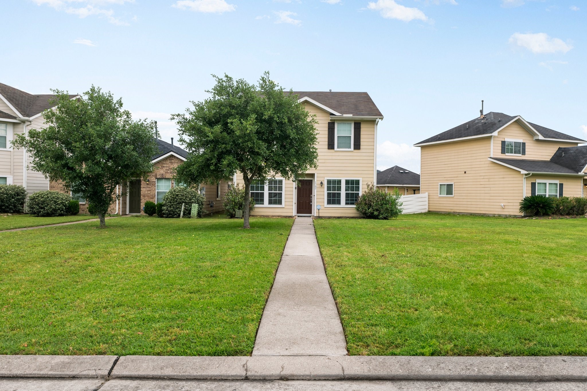 1705 Claremont Garden Circle Houston TX 77047