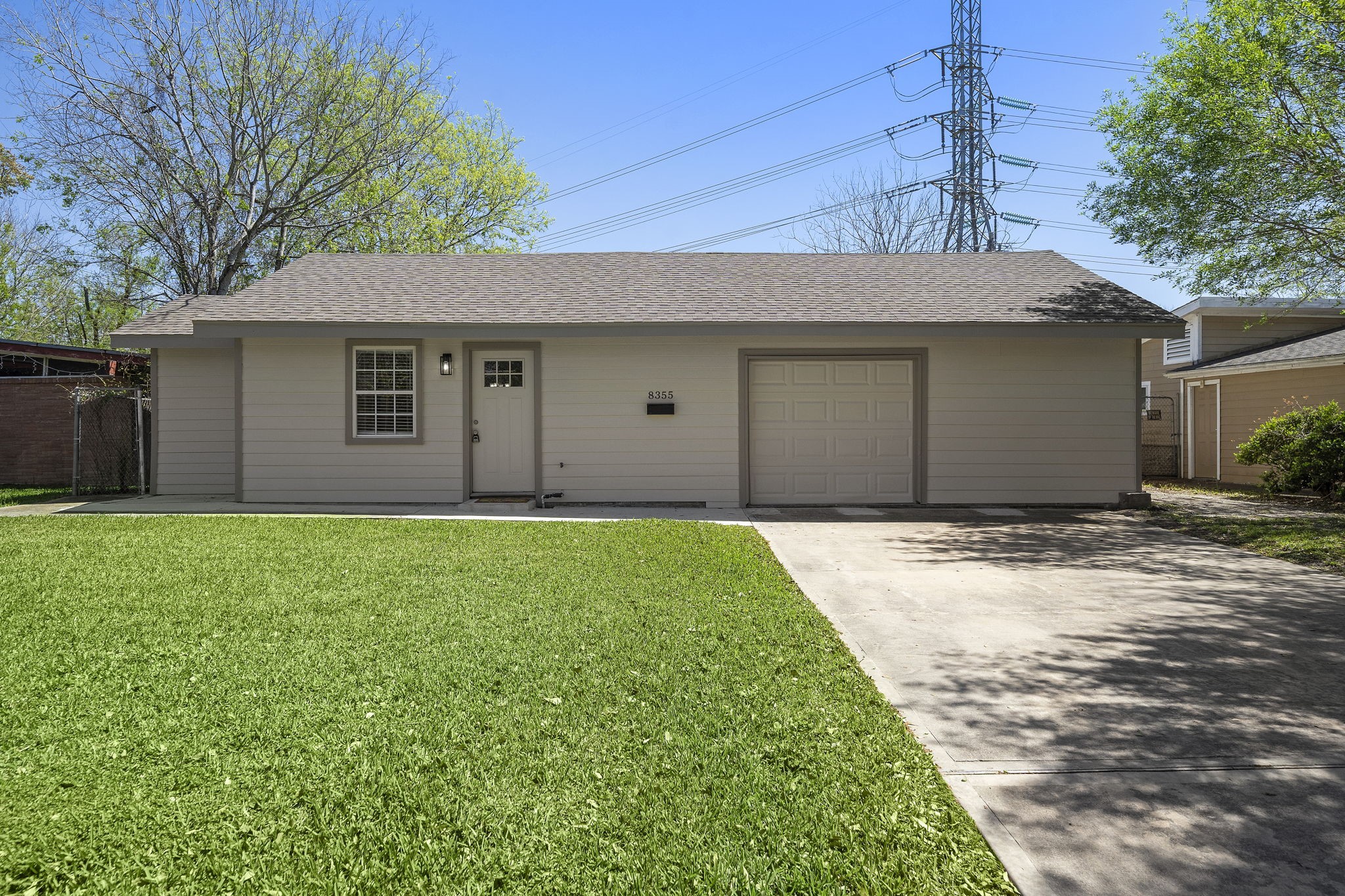 8355 Glencrest Street Houston TX 77061