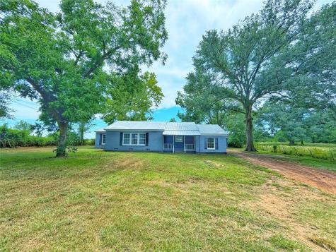 2501 East Houston Avenue Crockett TX 75835