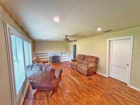 2501 East Houston Avenue Crockett TX 75835