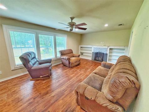 2501 East Houston Avenue Crockett TX 75835