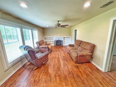 2501 East Houston Avenue Crockett TX 75835