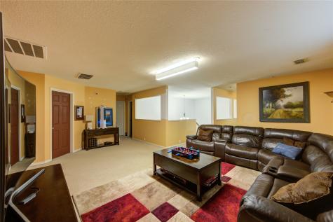10338 E Summit Canyon Drive Houston TX 77095