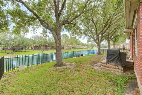 10338 E Summit Canyon Drive Houston TX 77095