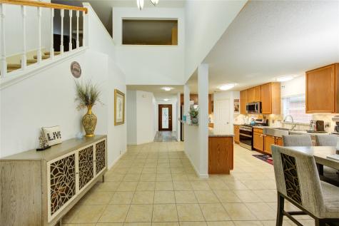 10338 E Summit Canyon Drive Houston TX 77095