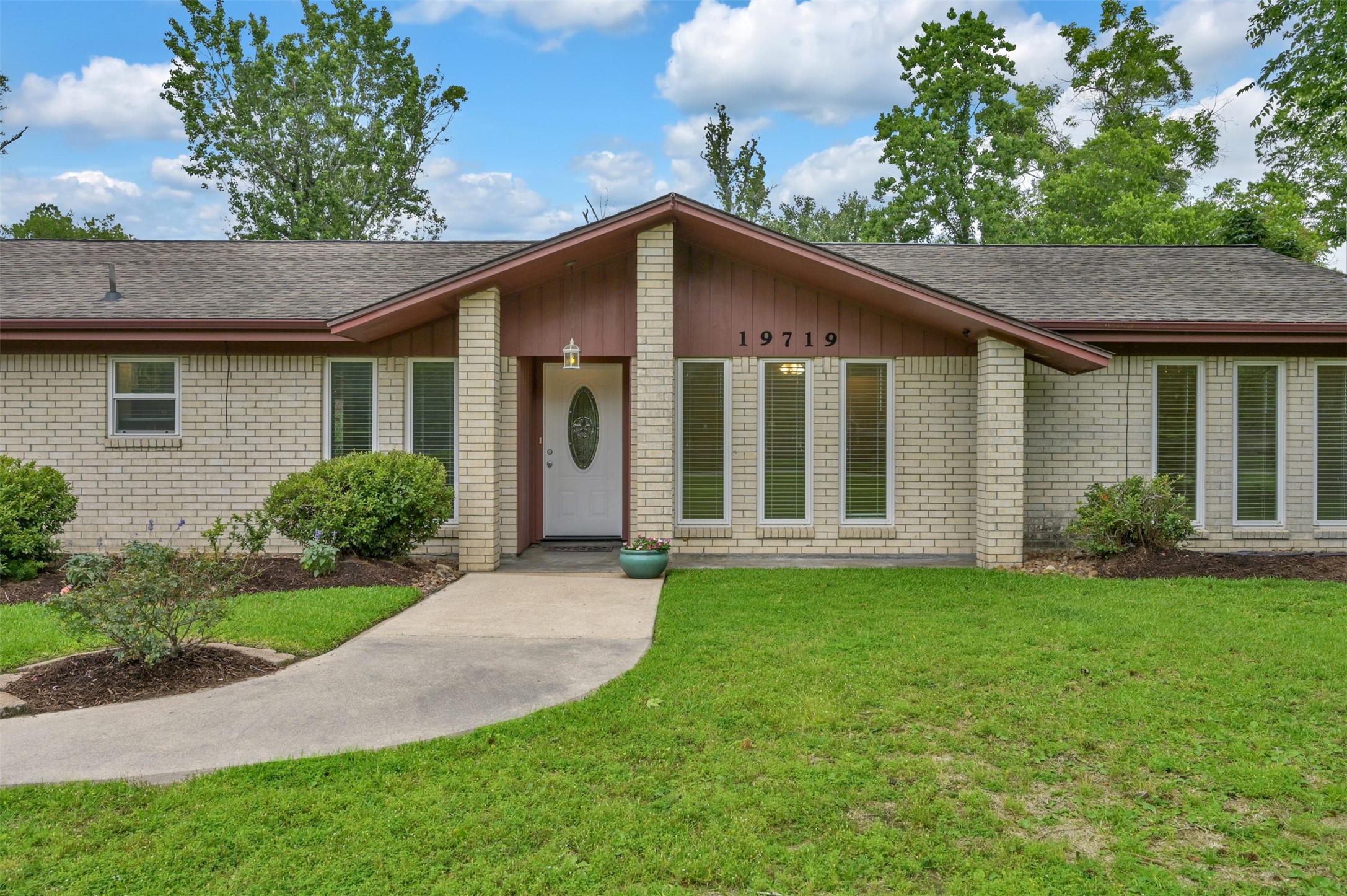 19719 Irenell Drive Porter TX 77365