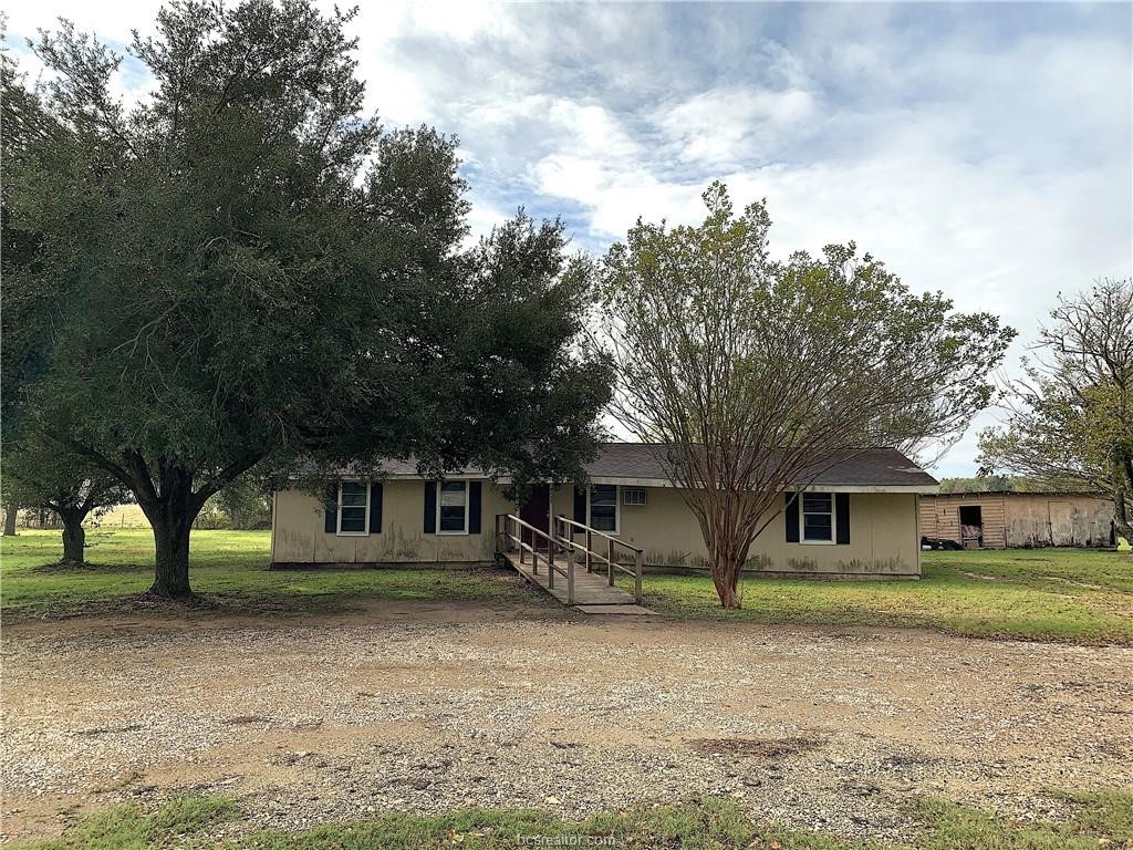 4734 Highway 75 S Madisonville TX 77864