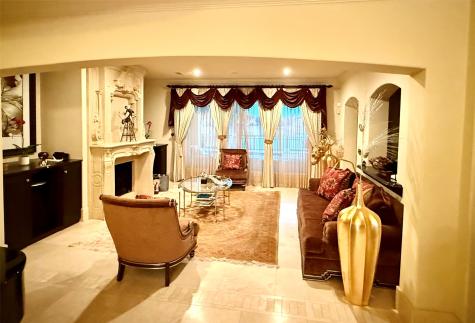 2111 Diamond Spring Drive Houston TX 77077