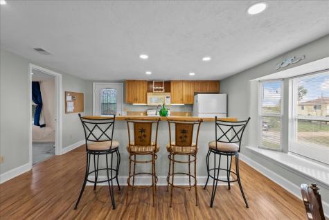 1048 16th Street Dickinson TX 77539