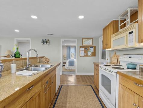 1048 16th Street Dickinson TX 77539
