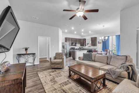 163 Emery Oak Way Huntsville TX 77320