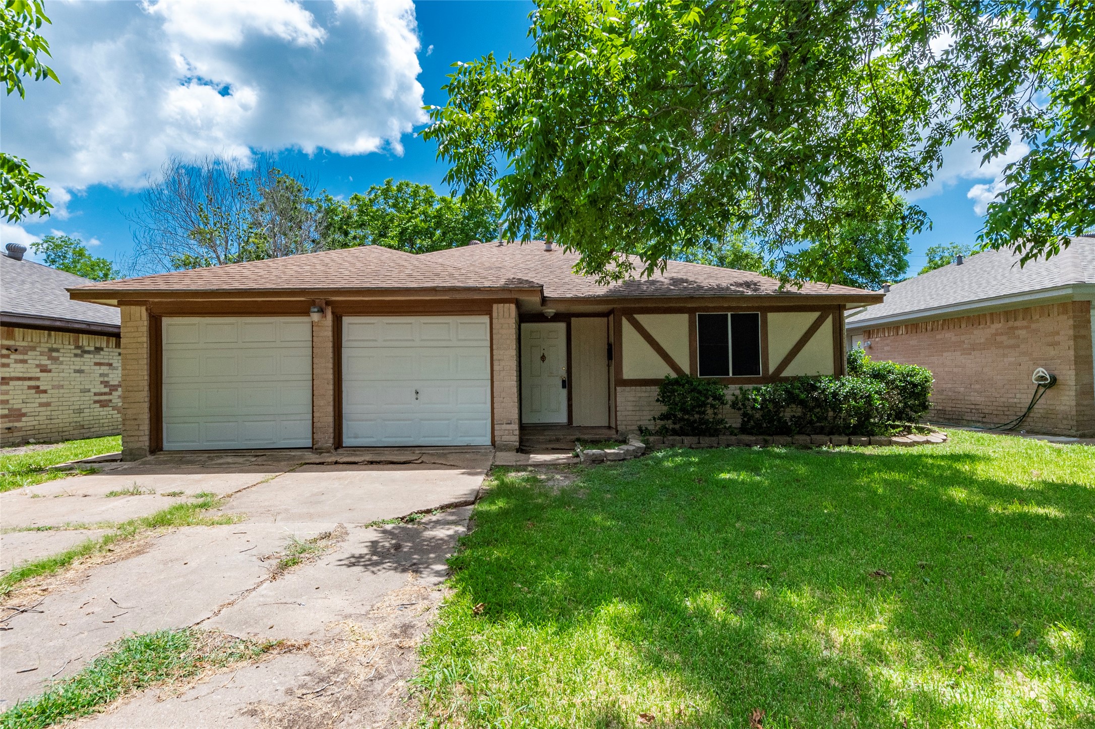 925 S 4th Street La Porte TX 77571