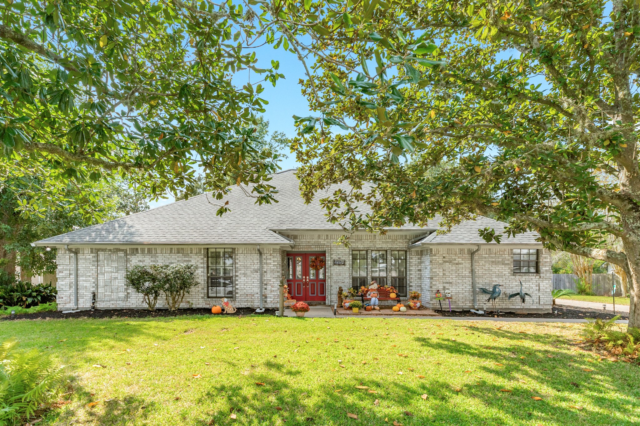 2334 Ridgewood Drive West Columbia TX 77486