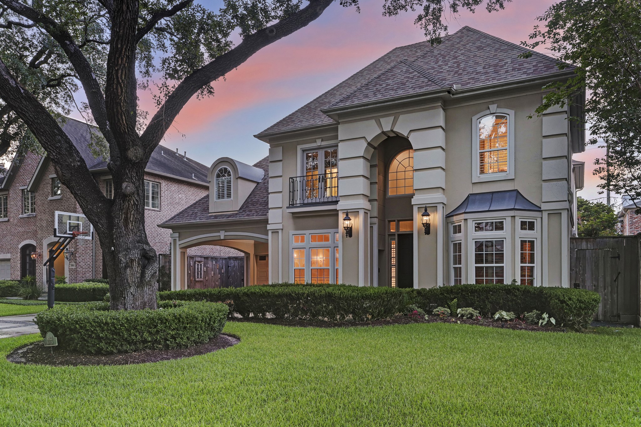 4922 Holly Street Bellaire TX 77401