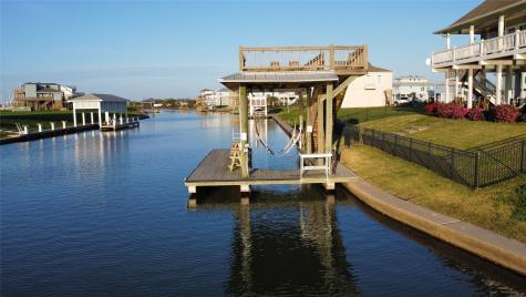 1913 Laguna Harbor Cove Boulevard Port Bolivar TX 77650