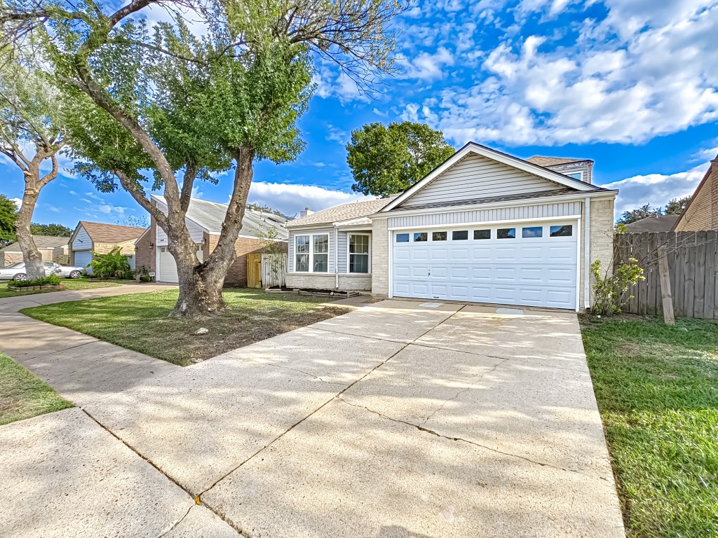 10811 Umber Court Houston TX 77099