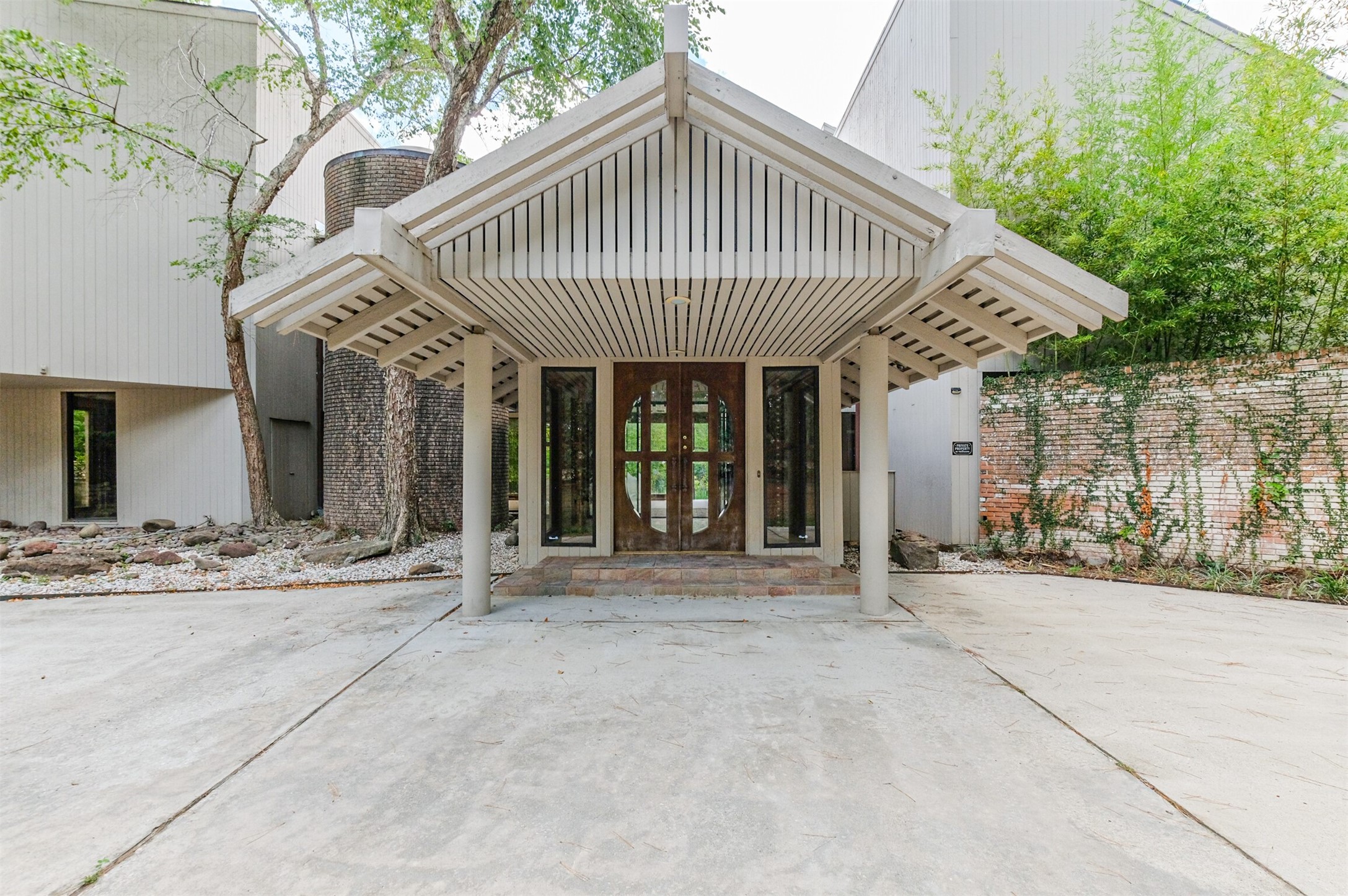 17 Farnham Park Drive Houston TX 77024